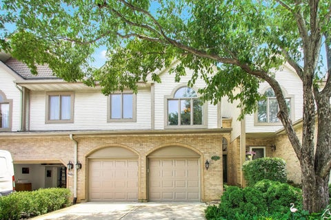 Photo of 133 Schiller Place, Itasca, IL 60143 (MLS # 12665475)