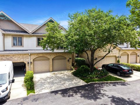 Tiny photo for 133 Schiller Place, Itasca, IL 60143 (MLS # 12665475)