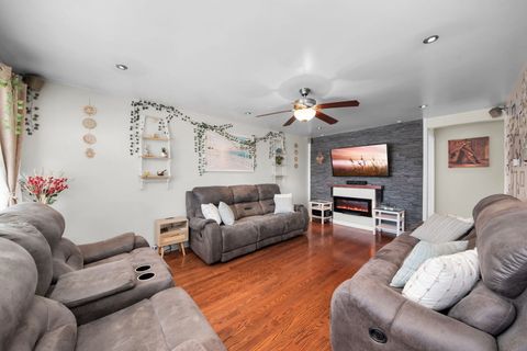 Tiny photo for 7820 Nagle Avenue, Burbank, IL 60459 (MLS # 12539541)