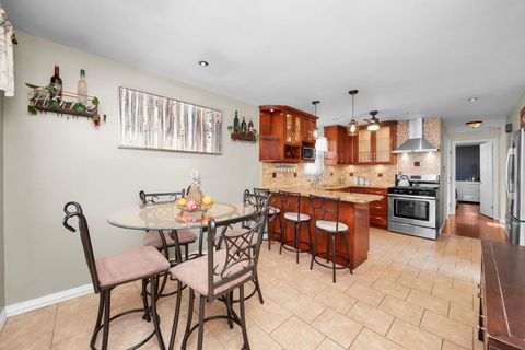 Tiny photo for 7820 Nagle Avenue, Burbank, IL 60459 (MLS # 12539541)