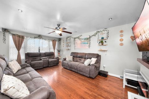 Tiny photo for 7820 Nagle Avenue, Burbank, IL 60459 (MLS # 12539541)