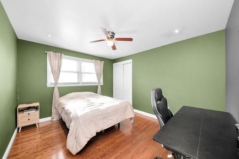 Tiny photo for 7820 Nagle Avenue, Burbank, IL 60459 (MLS # 12539541)