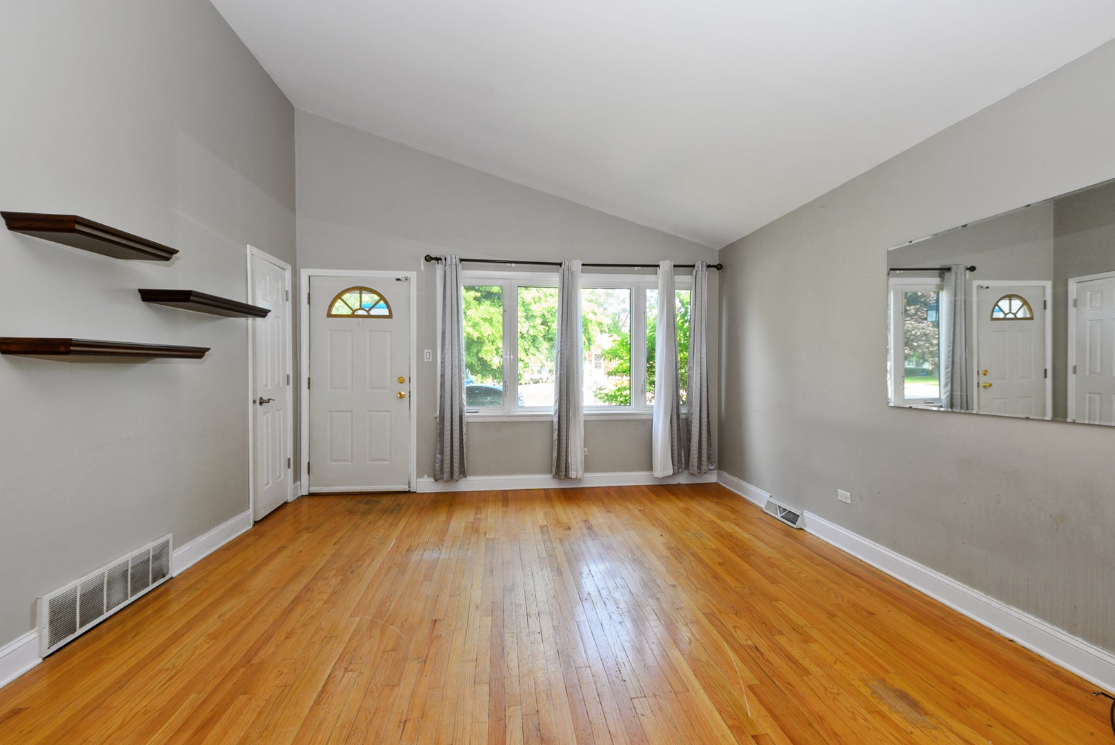 5909 W 99th Street