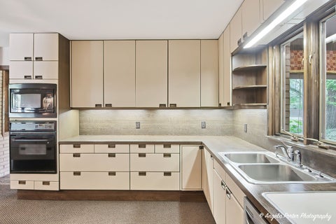 Tiny photo for 4121 Miller Oaks Drive, McHenry, IL 60051 (MLS # 12670147)