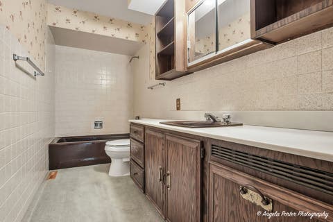 Tiny photo for 4121 Miller Oaks Drive, McHenry, IL 60051 (MLS # 12670147)