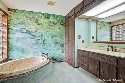 Tiny photo for 4121 Miller Oaks Drive, McHenry, IL 60051 (MLS # 12670147)