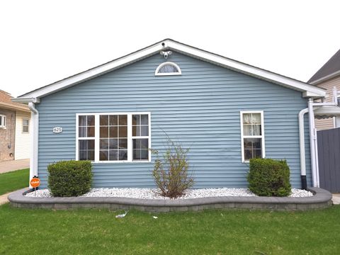 Tiny photo for 625 S 14th Avenue, Maywood, IL 60153 (MLS # 12626047)
