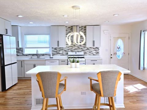 Tiny photo for 625 S 14th Avenue, Maywood, IL 60153 (MLS # 12626047)