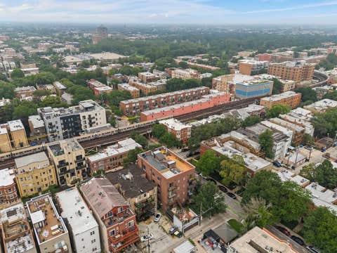 Tiny photo for 3763 N Wilton Avenue #GS, Chicago, IL 60613 (MLS # 12734180)