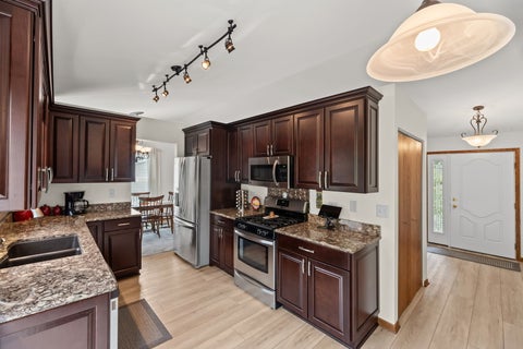 Tiny photo for 1011 Woodbridge Drive, Cary, IL 60013 (MLS # 12763911)
