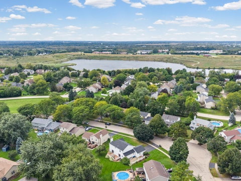 Tiny photo for 1011 Woodbridge Drive, Cary, IL 60013 (MLS # 12763911)