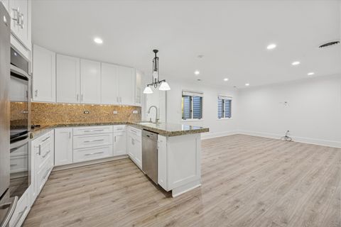 Tiny photo for 179 FOXBOROUGH Place, Burr Ridge, IL 60527 (MLS # 12537801)