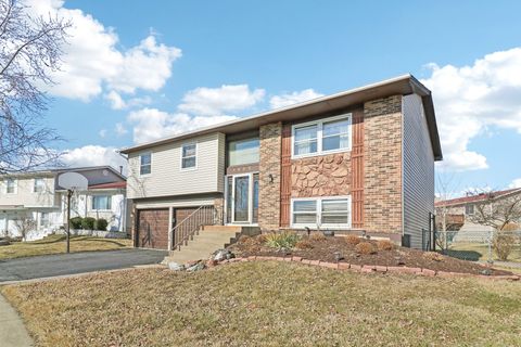 Tiny photo for 4485 BAYSIDE Circle, Hoffman Estates, IL 60192 (MLS # 12497294)