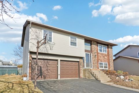 Tiny photo for 4485 BAYSIDE Circle, Hoffman Estates, IL 60192 (MLS # 12497294)