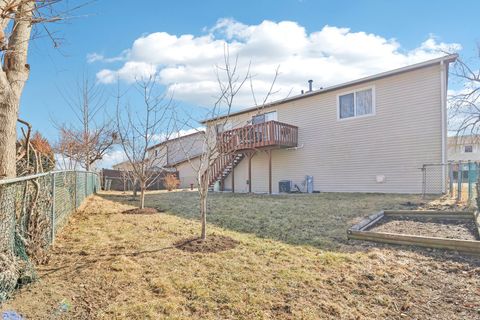 Tiny photo for 4485 BAYSIDE Circle, Hoffman Estates, IL 60192 (MLS # 12497294)