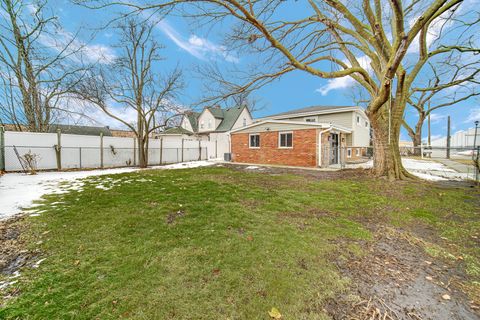 Tiny photo for 5945 Cleveland Street, Morton Grove, IL 60053 (MLS # 12596382)