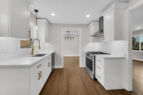 Tiny photo for 5945 Cleveland Street, Morton Grove, IL 60053 (MLS # 12596382)