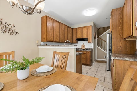 Tiny photo for 2008 Ivy Ridge Drive #2008, Hoffman Estates, IL 60192 (MLS # 12753087)