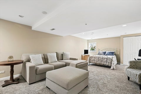 Tiny photo for 2008 Ivy Ridge Drive #2008, Hoffman Estates, IL 60192 (MLS # 12753087)