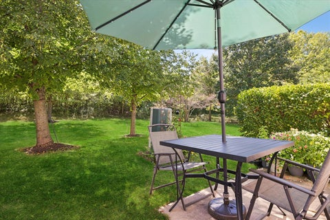 Tiny photo for 2008 Ivy Ridge Drive #2008, Hoffman Estates, IL 60192 (MLS # 12753087)