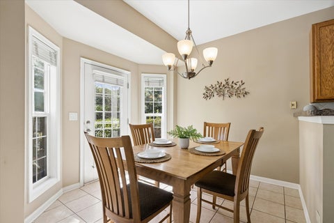 Tiny photo for 2008 Ivy Ridge Drive #2008, Hoffman Estates, IL 60192 (MLS # 12753087)