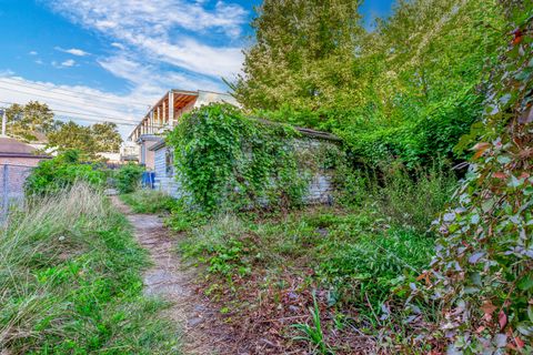 Tiny photo for 7206 S Lafayette Avenue, Chicago, IL 60621 (MLS # 12488203)