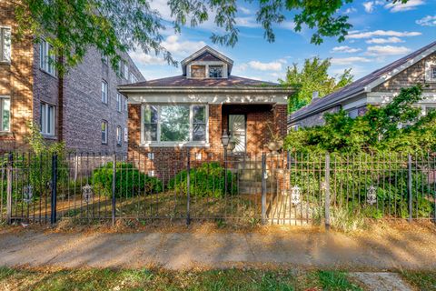 Photo of 7206 S Lafayette Avenue, Chicago, IL 60621 (MLS # 12488203)