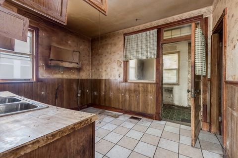 Tiny photo for 7206 S Lafayette Avenue, Chicago, IL 60621 (MLS # 12488203)