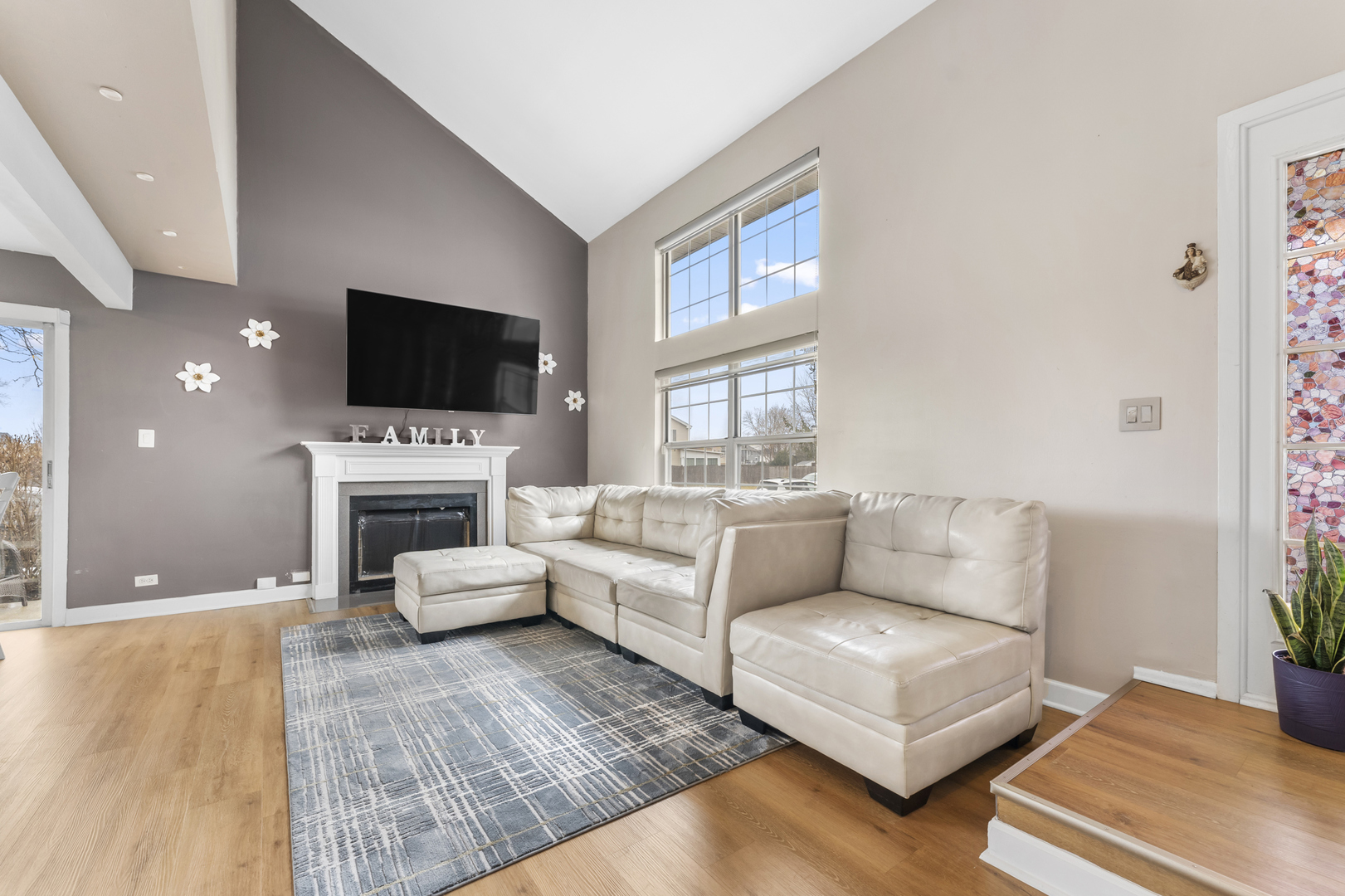 577 East Avenue