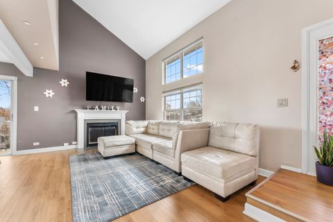 Tiny photo for 577 East Avenue, Streamwood, IL 60107 (MLS # 12501993)