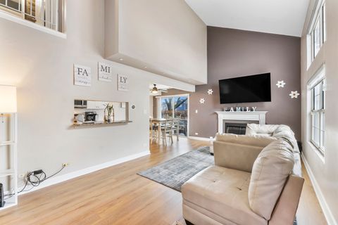 Tiny photo for 577 East Avenue, Streamwood, IL 60107 (MLS # 12501993)