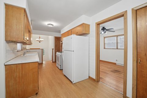 Tiny photo for 4457 W Leland Avenue, Chicago, IL 60630 (MLS # 12624011)
