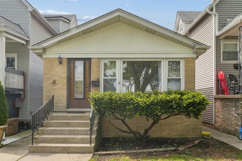 Tiny photo for 4457 W Leland Avenue, Chicago, IL 60630 (MLS # 12624011)