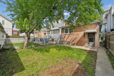 Tiny photo for 4457 W Leland Avenue, Chicago, IL 60630 (MLS # 12624011)