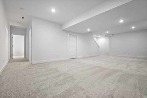 Tiny photo for 24 Stonehouse Court, Bloomington, IL 61705 (MLS # 12500581)