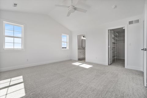 Tiny photo for 24 Stonehouse Court, Bloomington, IL 61705 (MLS # 12500581)