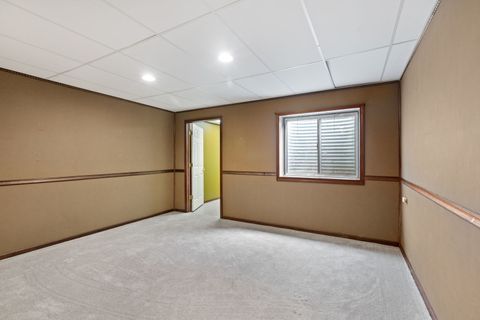 Tiny photo for 185 Sycamore Drive, Hawthorn Woods, IL 60047 (MLS # 12600921)