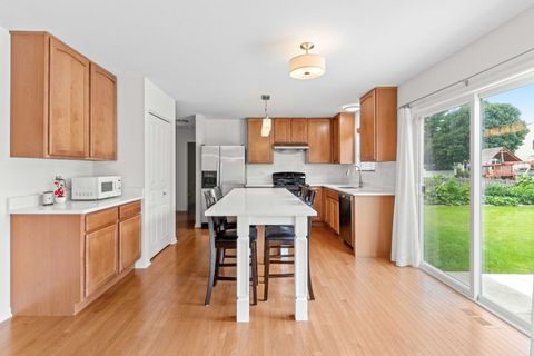 Tiny photo for 25138 PRESIDENTIAL Avenue, Plainfield, IL 60544 (MLS # 12518006)