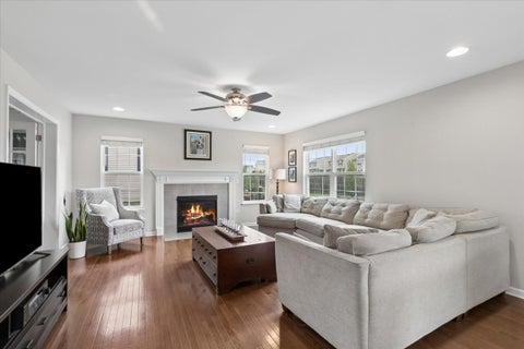 Tiny photo for 1731 Wentworth Drive, Volo, IL 60020 (MLS # 12761380)