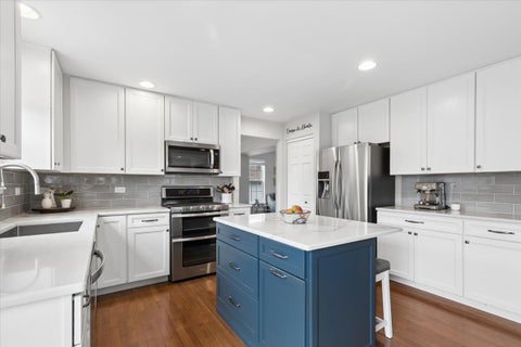 Tiny photo for 1731 Wentworth Drive, Volo, IL 60020 (MLS # 12761380)
