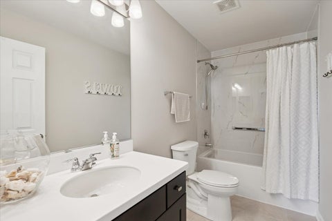 Tiny photo for 1731 Wentworth Drive, Volo, IL 60020 (MLS # 12761380)