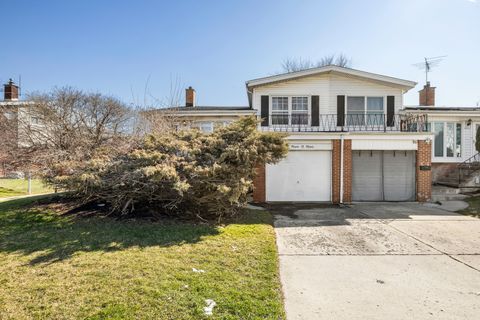 8909 Robin Drive Des Plaines IL 60016