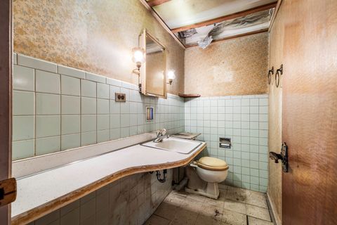 Tiny photo for 8909 Robin Drive, Des Plaines, IL 60016 (MLS # 12594237)