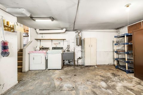 Tiny photo for 8909 Robin Drive, Des Plaines, IL 60016 (MLS # 12594237)