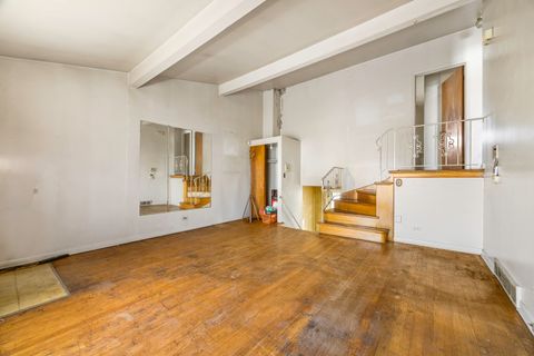 Tiny photo for 8909 Robin Drive, Des Plaines, IL 60016 (MLS # 12594237)