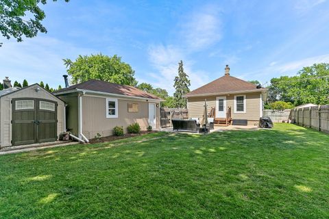 Tiny photo for 270 S Melrose Avenue, Elgin, IL 60123 (MLS # 12653129)
