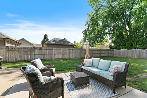 Tiny photo for 270 S Melrose Avenue, Elgin, IL 60123 (MLS # 12653129)