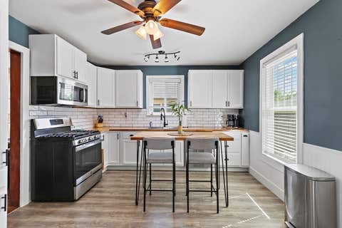Tiny photo for 270 S Melrose Avenue, Elgin, IL 60123 (MLS # 12653129)
