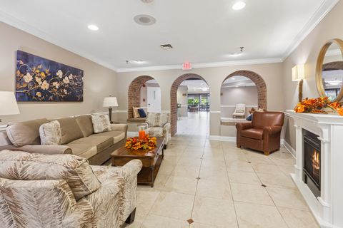 Tiny photo for 701 Lake Hinsdale Drive #309, Willowbrook, IL 60527 (MLS # 12468205)