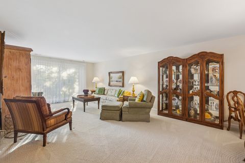 Tiny photo for 701 Lake Hinsdale Drive #309, Willowbrook, IL 60527 (MLS # 12468205)